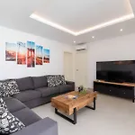 Mykonos Villa Playa Blanca (Lanzarote)